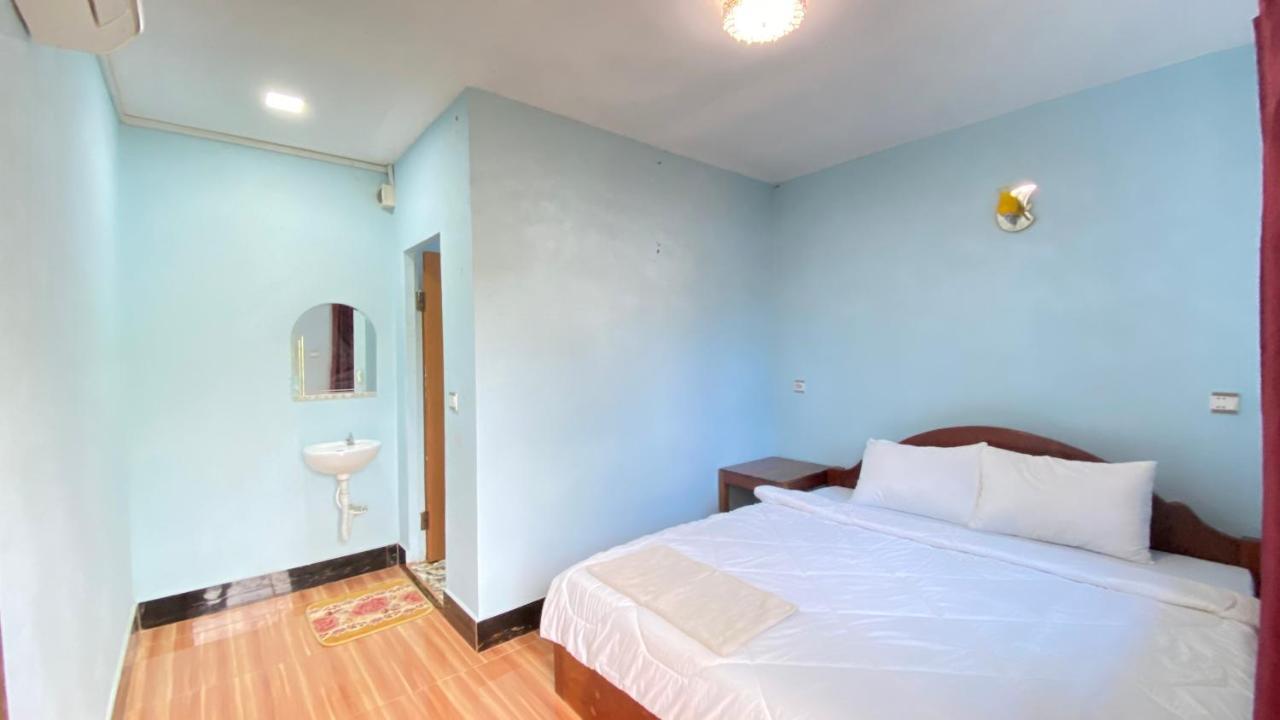 Koh Rong 71 Guesthouse Prek Svay Village Kültér fotó