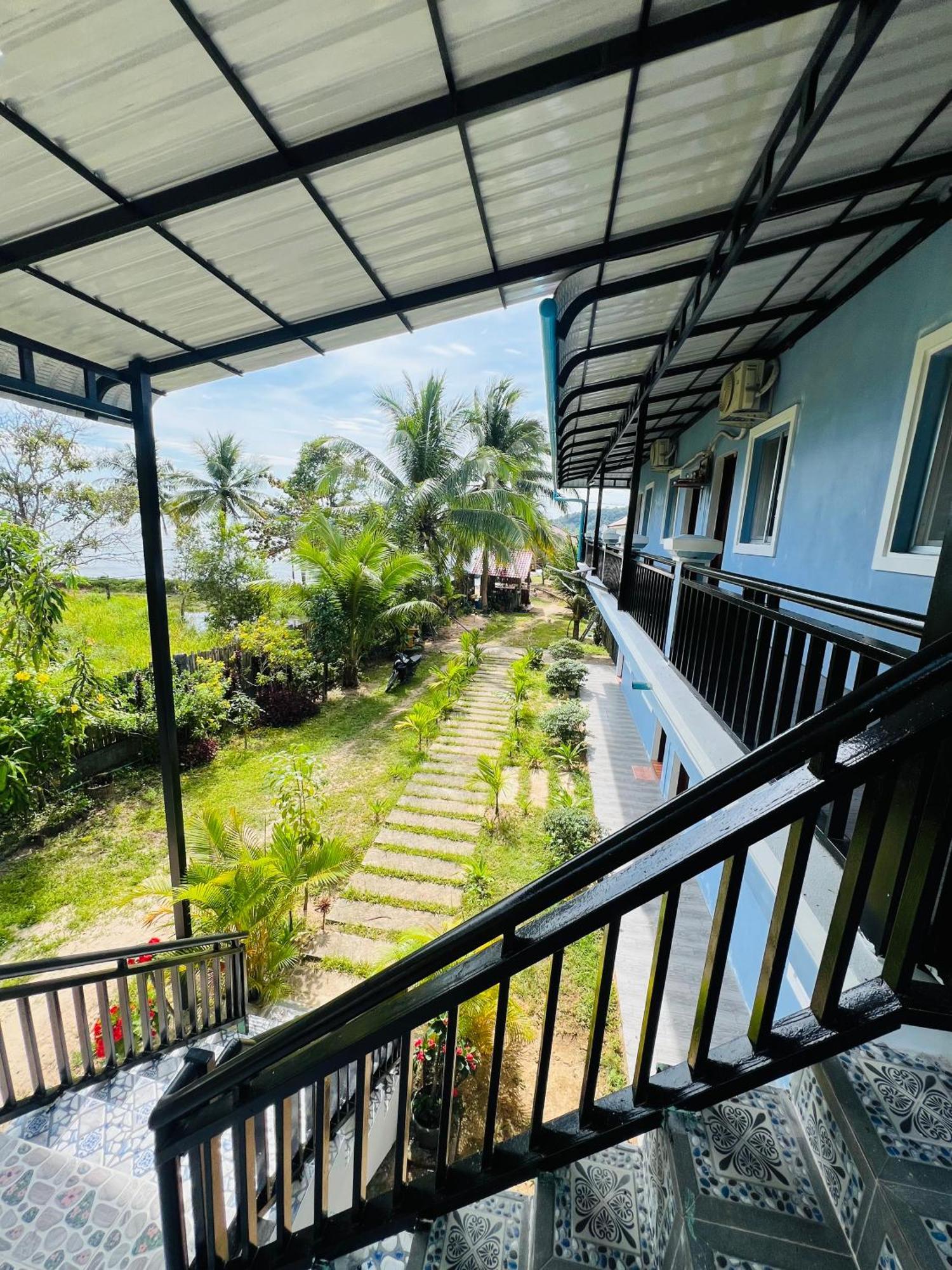 Koh Rong 71 Guesthouse Prek Svay Village Kültér fotó